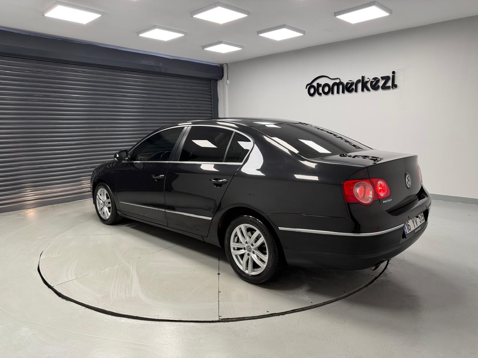 VOLKSWAGEN PASSAT 17